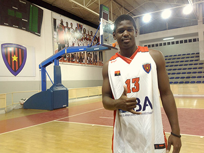 Clube Desportivo 1º de Agosto - Basquetebol: D´Agosto vence confronto entre  militares antes do jogo com o Petro