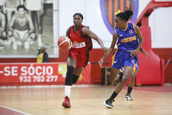 Clube Desportivo 1º de Agosto - Final da 1ª Edição do Torneio de Natal.  Dagosto vs Petro De Luanda.