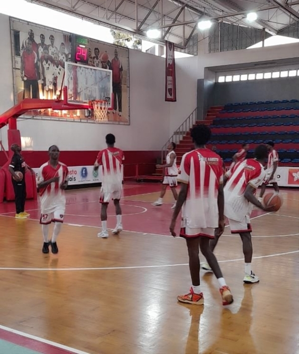 Nacional de Basquetebol - Petro de Luanda 97 - 61 Vila Clotilde 